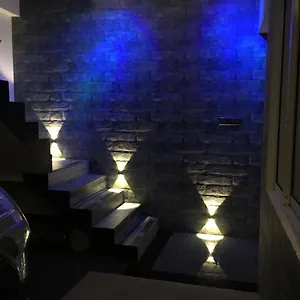  Проживание в семье Jenushi Homestay